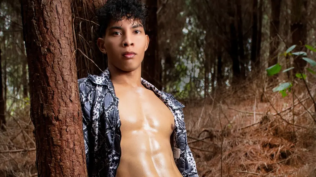 AlejandroVenuz's live cam