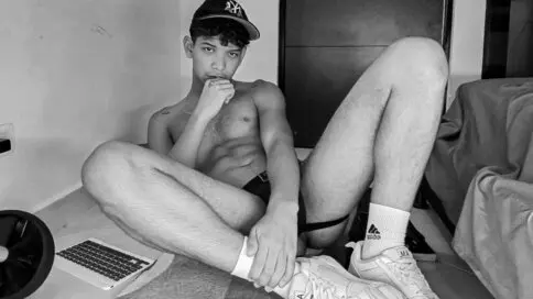 MiguelOr's live cam