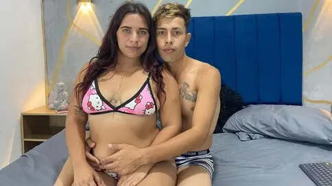 AngelaAndMike's live cam