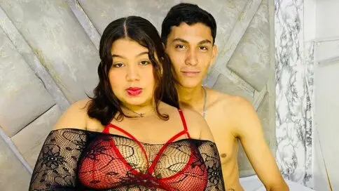 LunaAndLogan's live cam