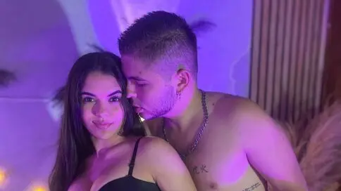 SabrinaAndJorge's live cam