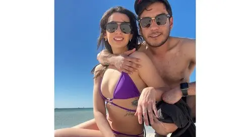 TobyandCris's live cam