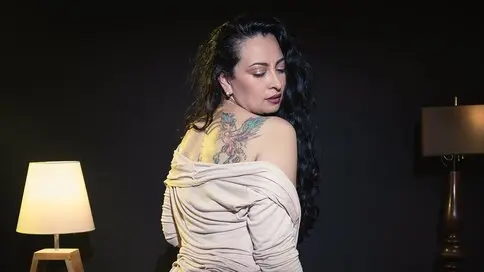 AlessandraMoreti's live cam