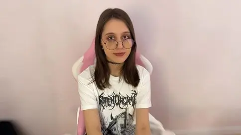 AliceWell's live cam