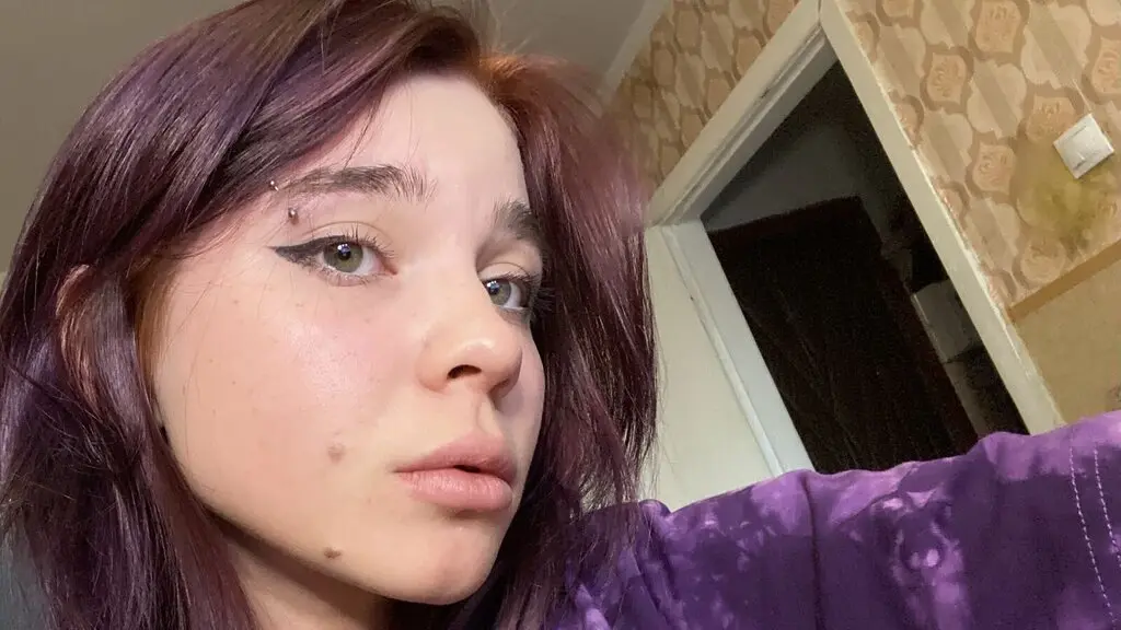 ChloeAston's live cam