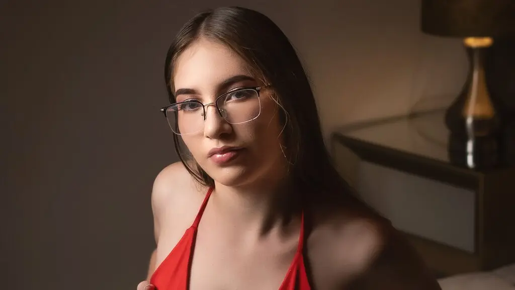 EmilySotia's live cam