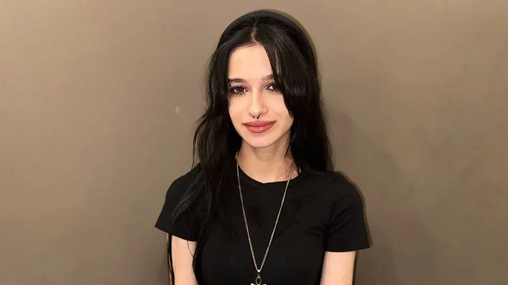 LissaAllison's live cam