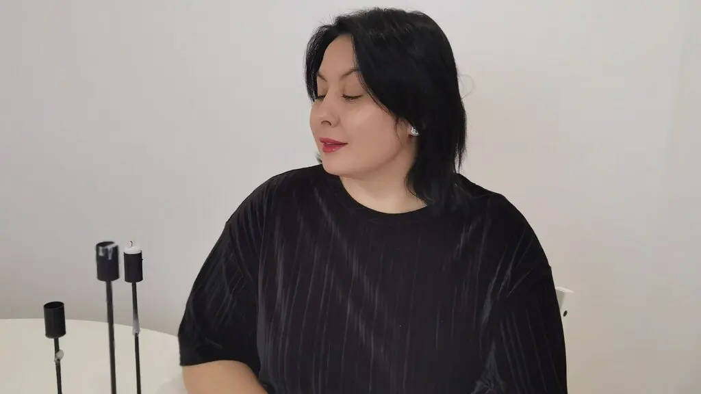 MonicaBianky's live cam