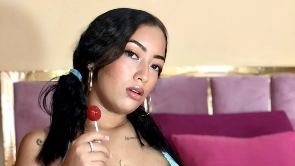 ShelDahyan's live cam