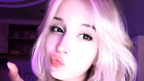 SolSanquenetti's live cam